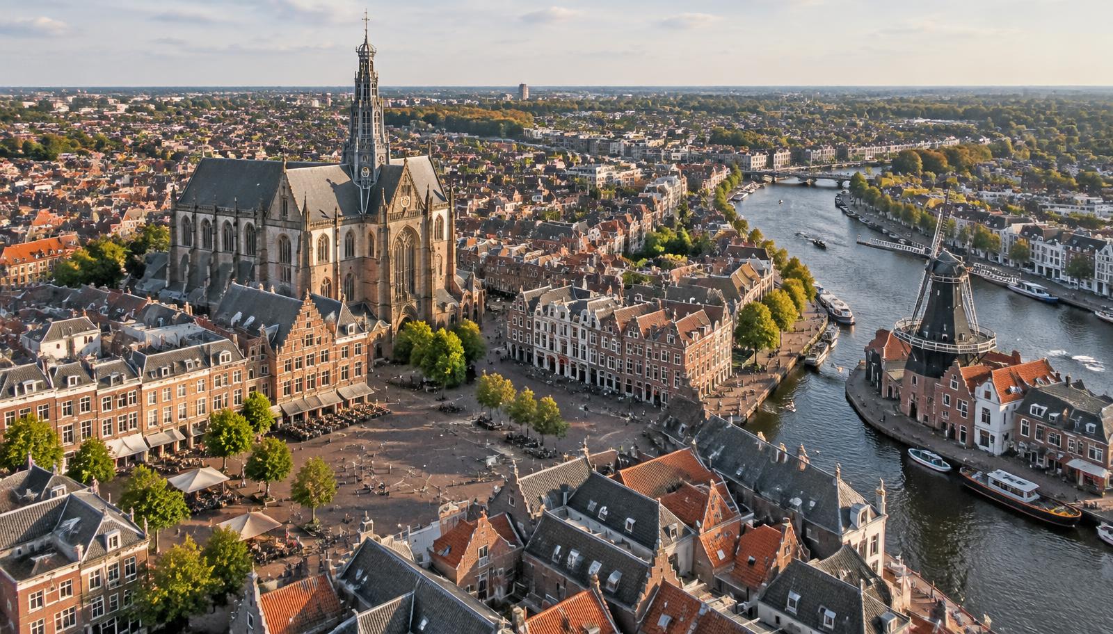 Luchtfoto van Haarlem